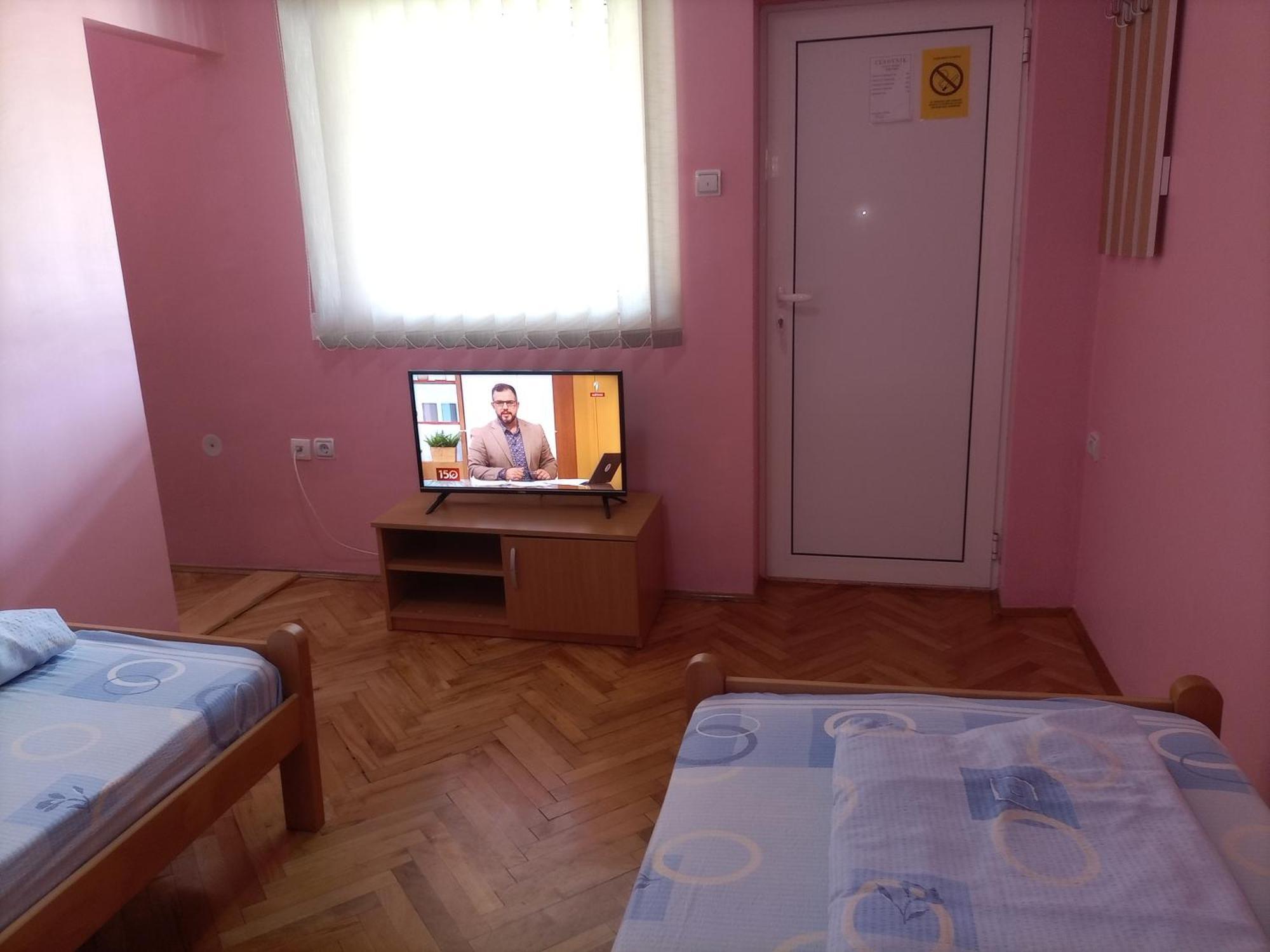 Banja Gornja Trepca-Smestaj Grof מראה חיצוני תמונה