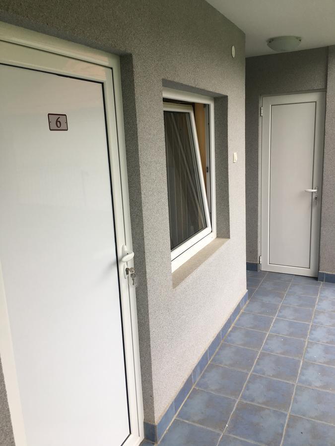 Banja Gornja Trepca-Smestaj Grof מראה חיצוני תמונה